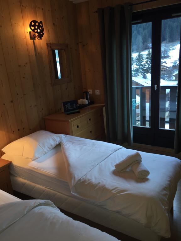 Hotel Les Combelles Chatel Ngoại thất bức ảnh
