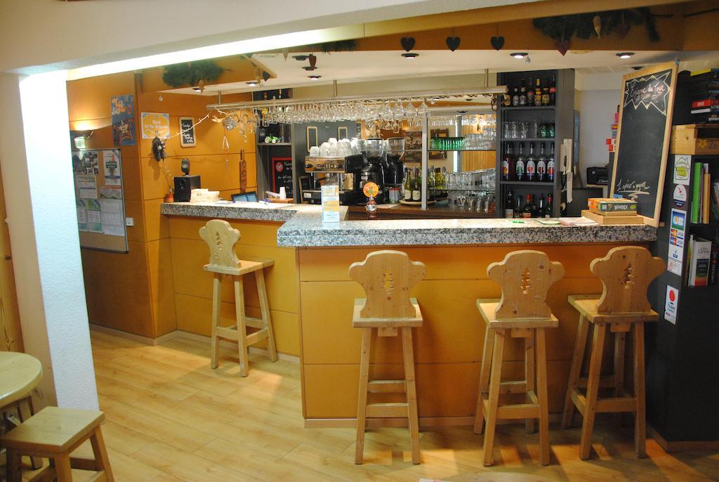 Hotel Les Combelles Chatel Ngoại thất bức ảnh